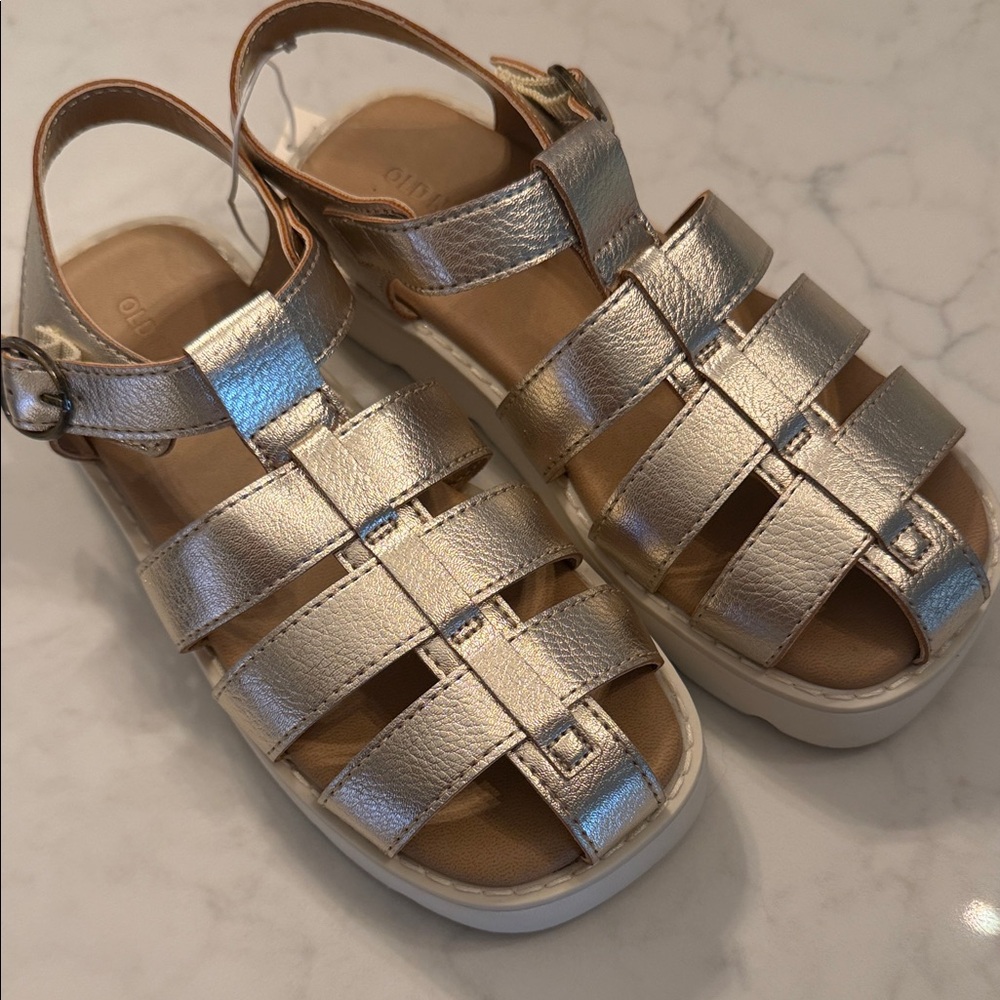 Old Navy Girls Metallic Silver Strappy Fisherman Sandals